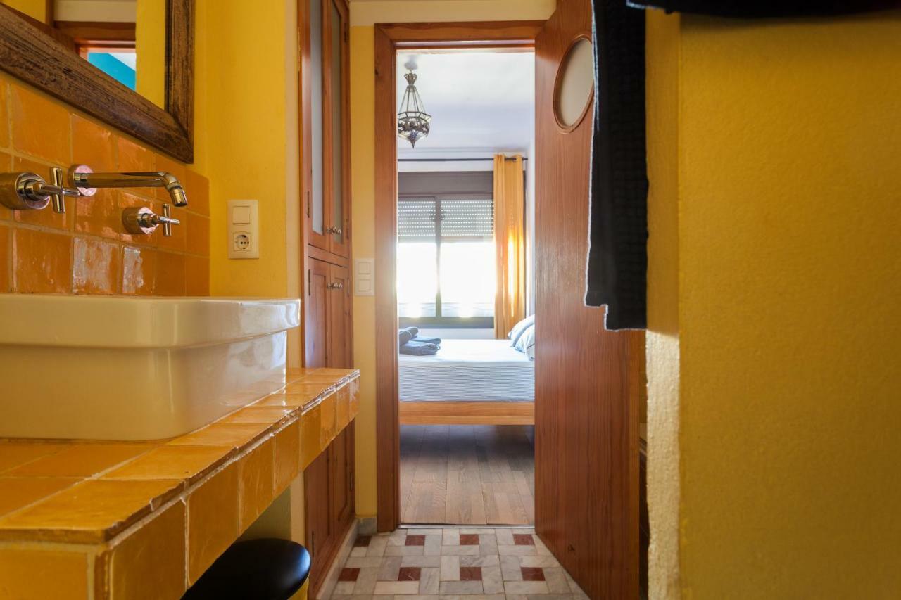 Ferienwohnung Atico Resitur Triana Sevilla Exterior foto