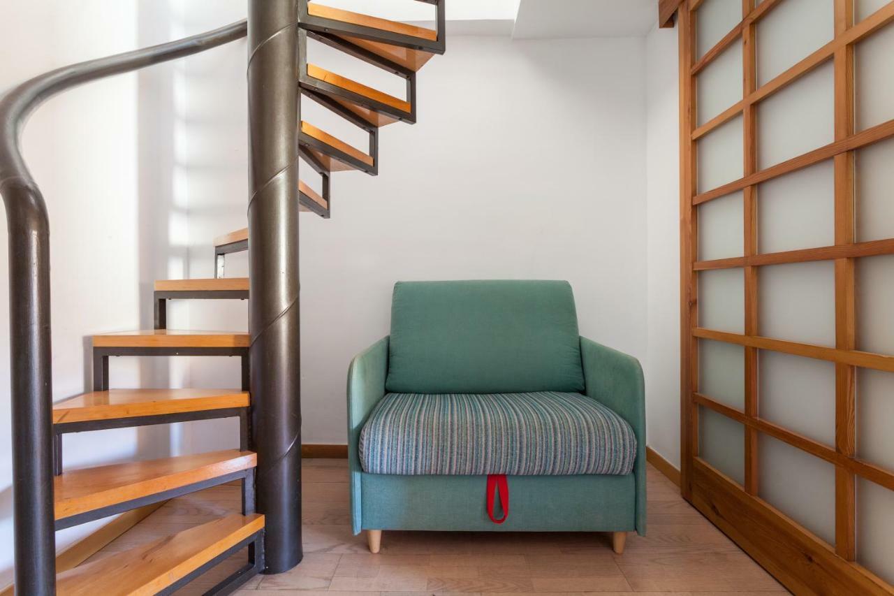 Ferienwohnung Atico Resitur Triana Sevilla Exterior foto